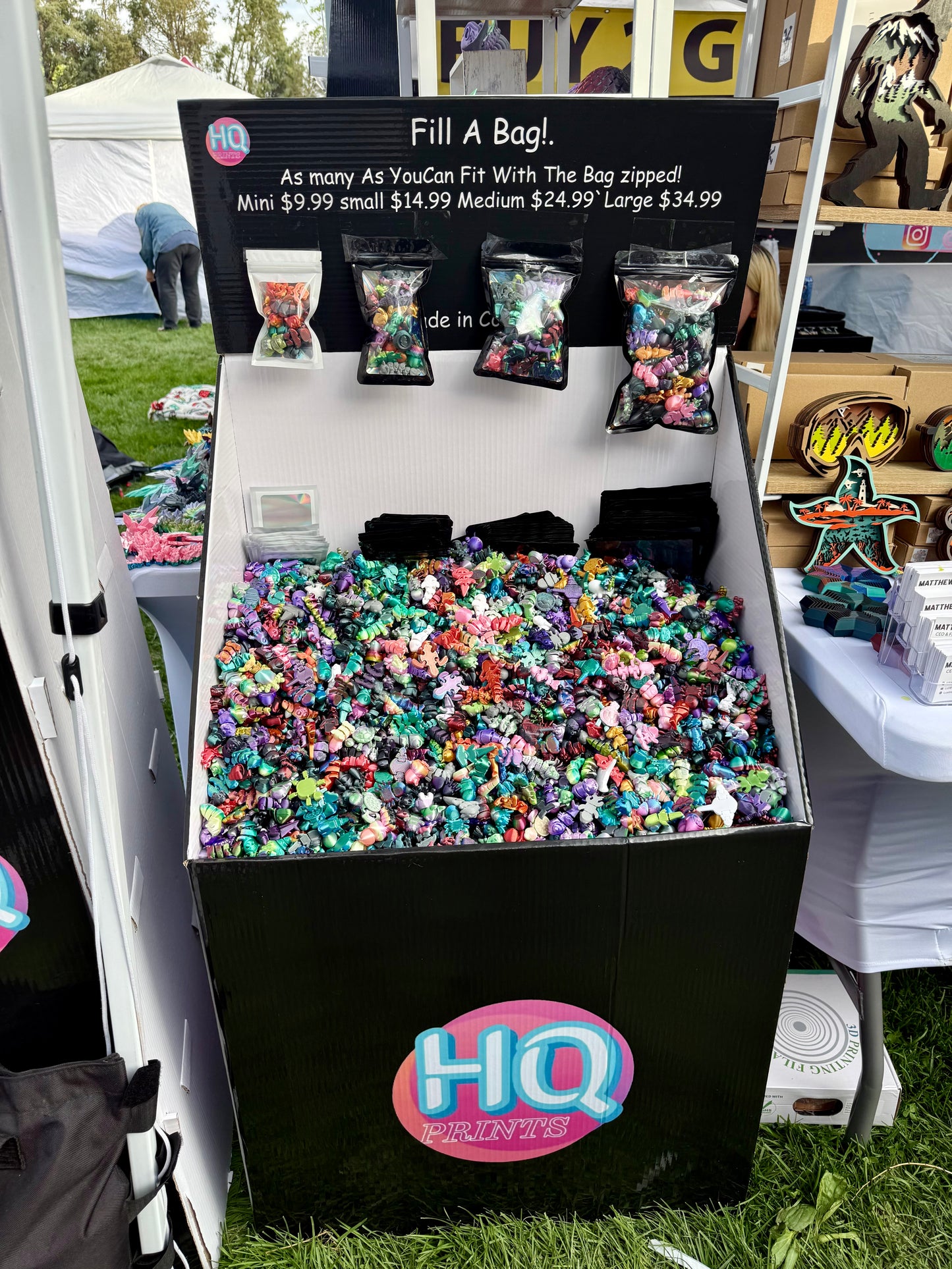 Micro Mini Bin Full Display