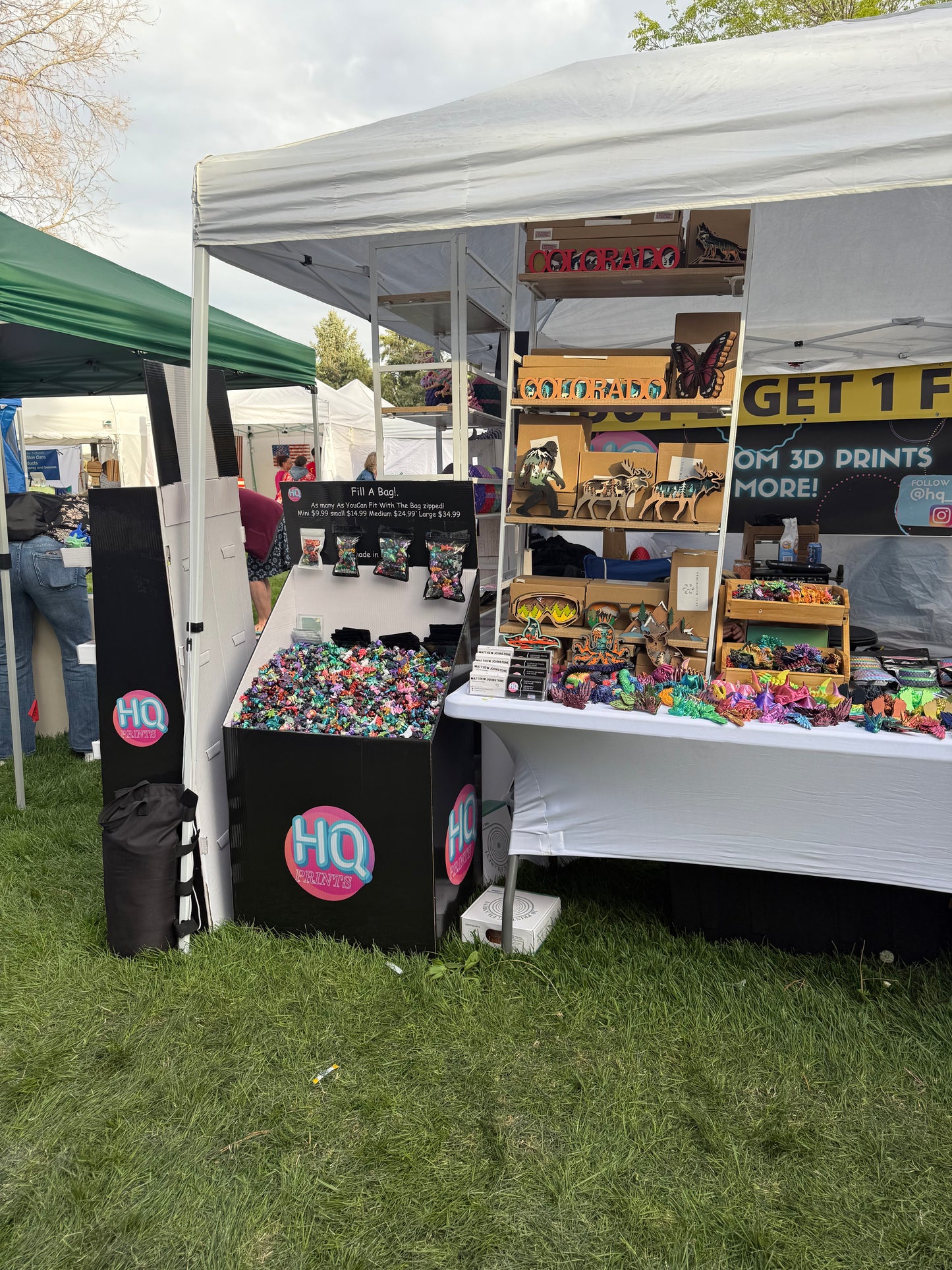 Micro Mini Bin Full Display